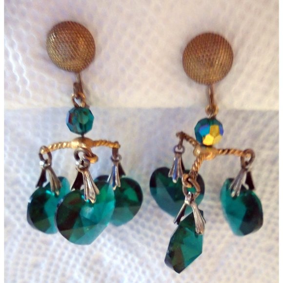 VINTAGE NEWHOUSE GREEN HEART CHANDELIER EARRINGS CLIP-ON STUNNING - Picture 2 of 4